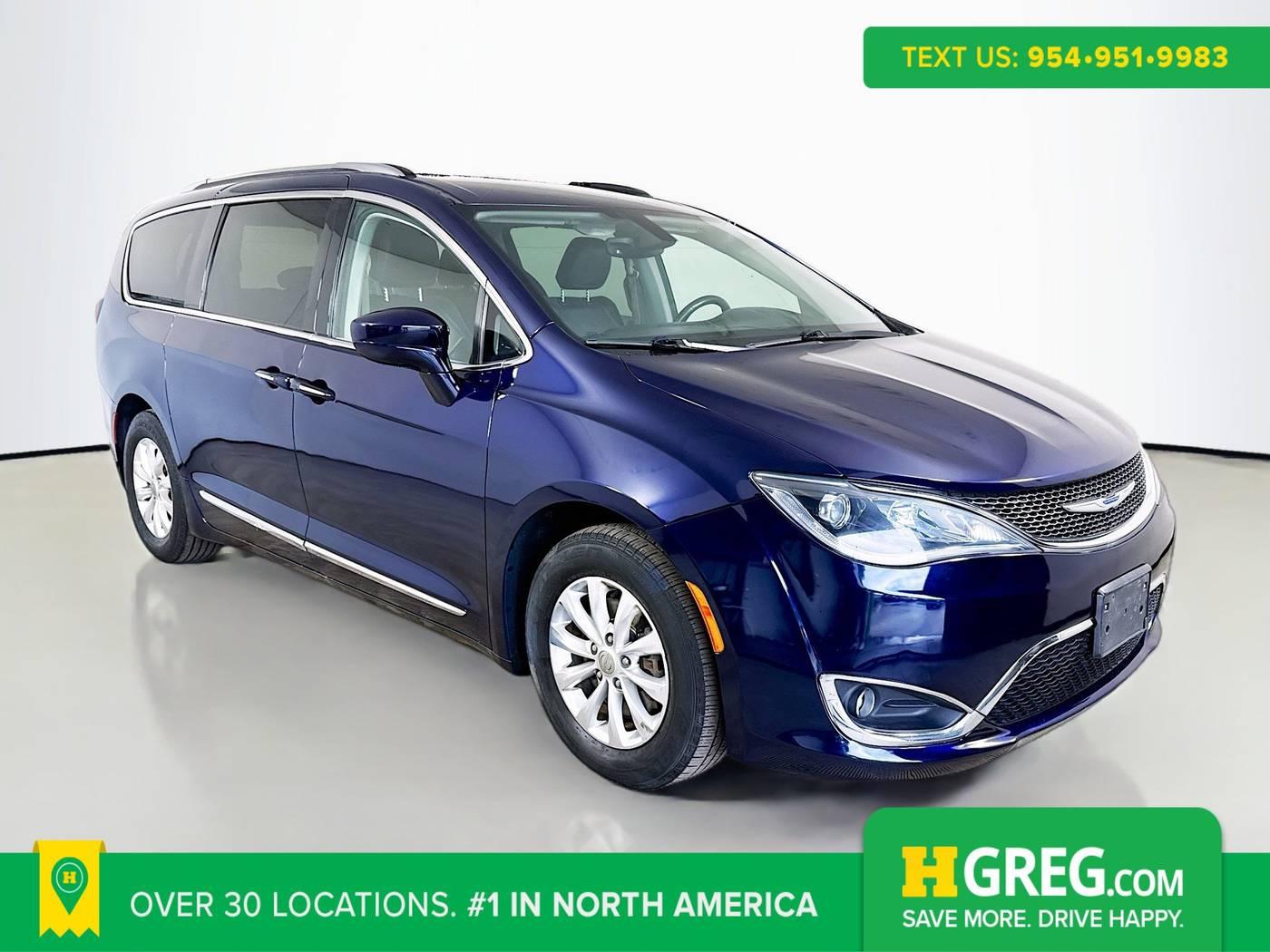 2019 Chrysler Pacifica Touring L in Orlando FL For Sale - Image 1