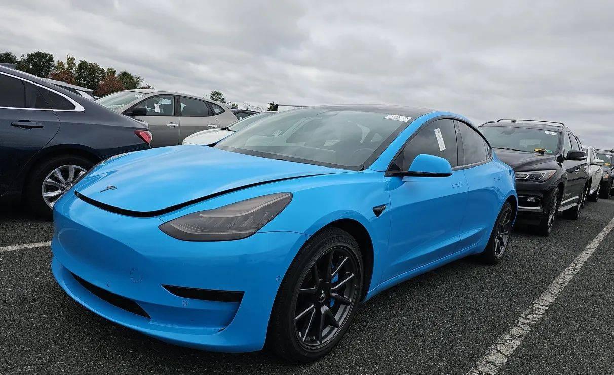 2019 Tesla Model 3 Mid Range in Arlington VA For Sale - Image 1