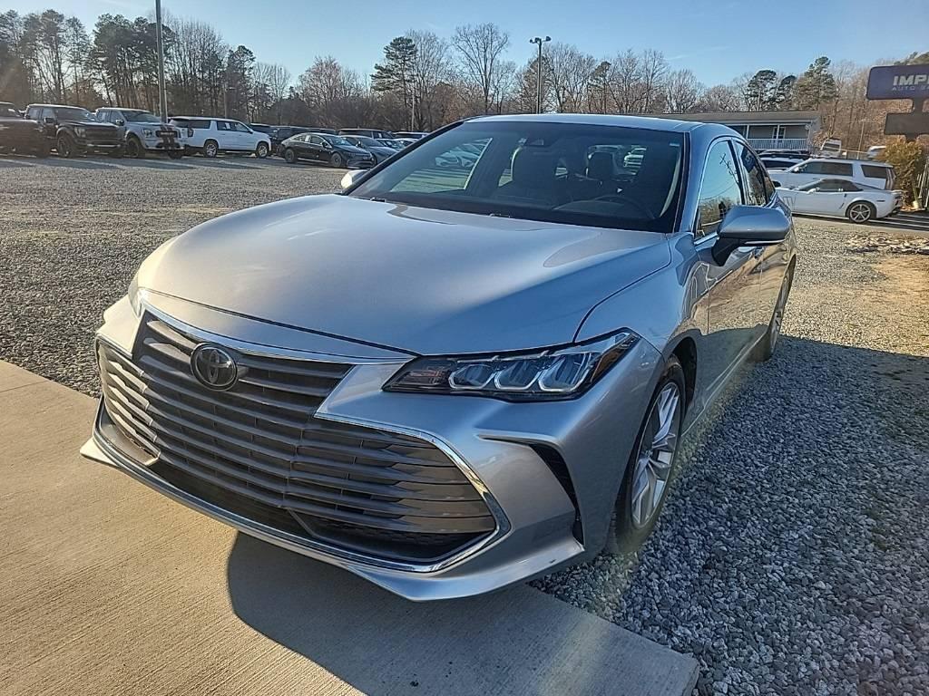 2019 Toyota Avalon XLE in Greensboro NC For Sale - Image 1