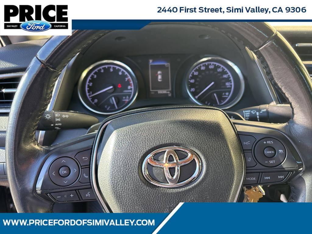 2019 Toyota Camry SE in Simi Valley CA For Sale - Image 1