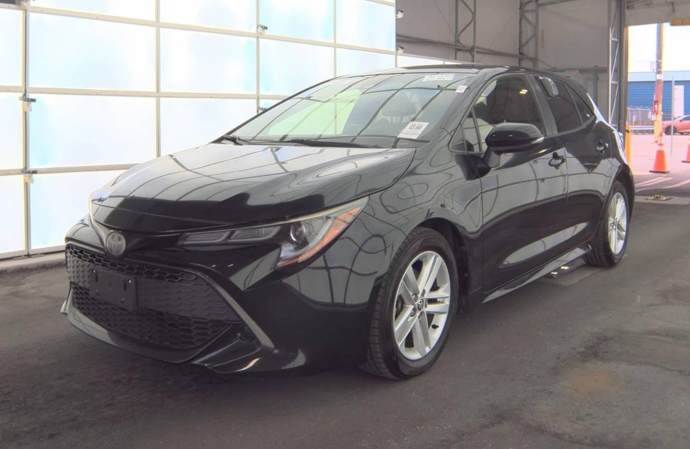 2019 Toyota Corolla Hatchback SE in Orlando FL For Sale - Image 1
