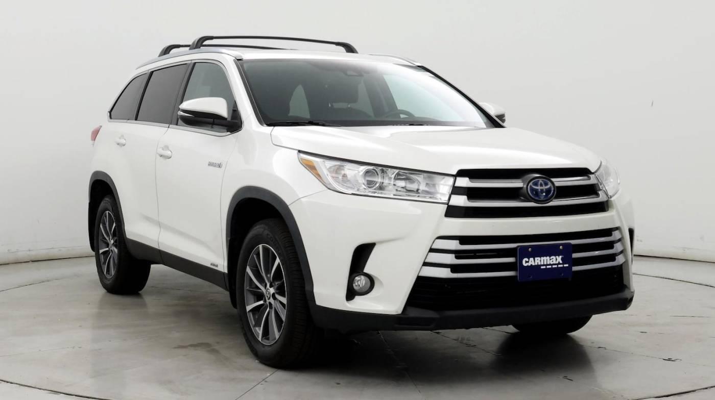 2019 Toyota Highlander Hybrid XLE in Inglewood CA For Sale - Image 1