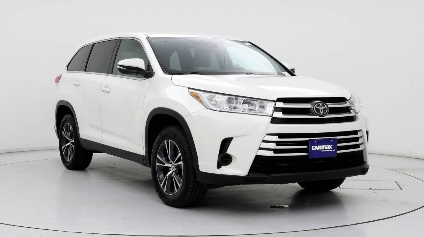 2019 Toyota Highlander LE in Inglewood CA For Sale - Image 1