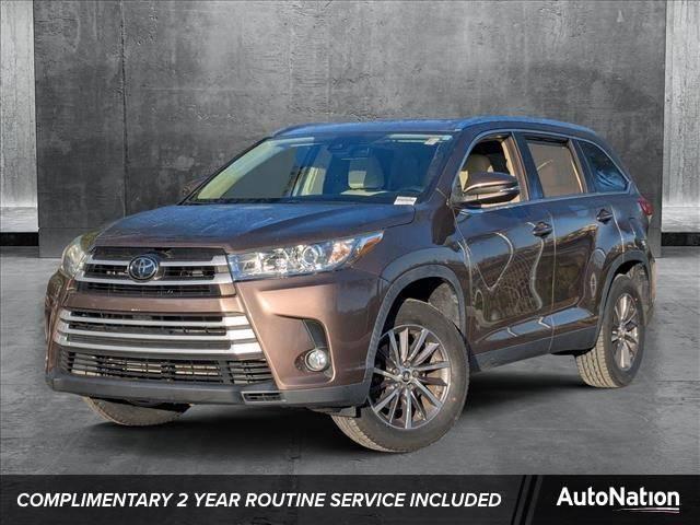2019 Toyota Highlander XLE in Pinellas Park FL For Sale - Image 1
