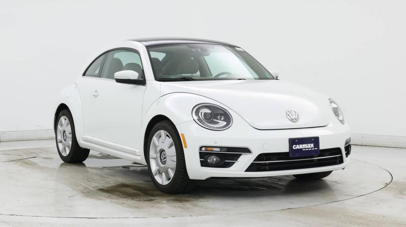 2019 Volkswagen Beetle SE in Inglewood CA For Sale - Image 1