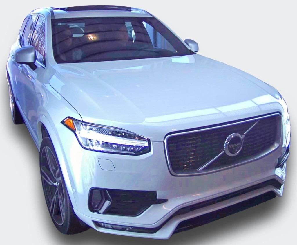 2019 Volvo XC90 R-Design in Westport CT For Sale - Image 1