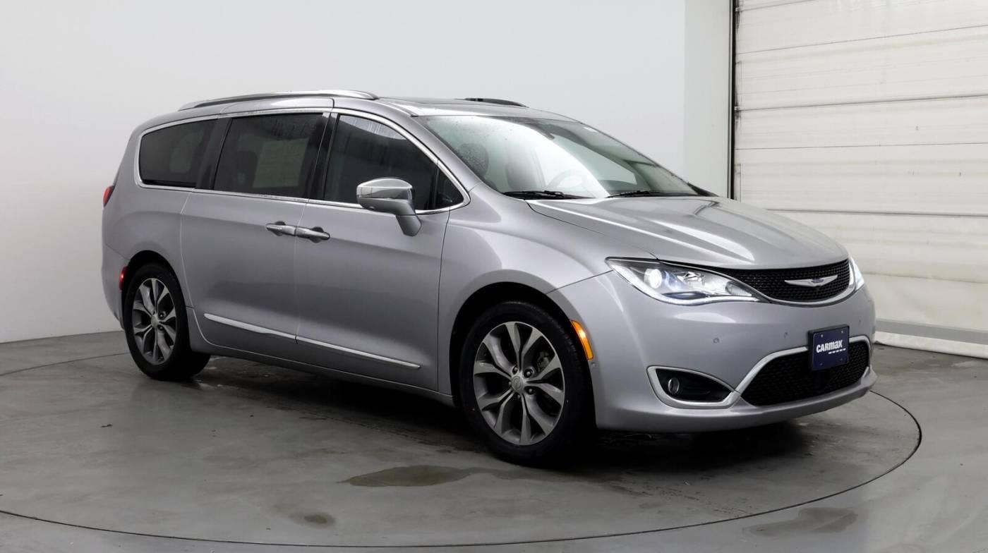 2020 Chrysler Pacifica Limited in Inglewood CA For Sale - Image 1