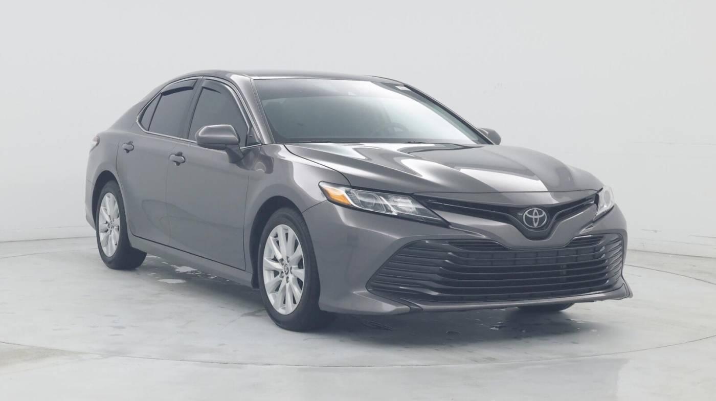 2020 Toyota Camry LE in Inglewood CA For Sale - Image 1
