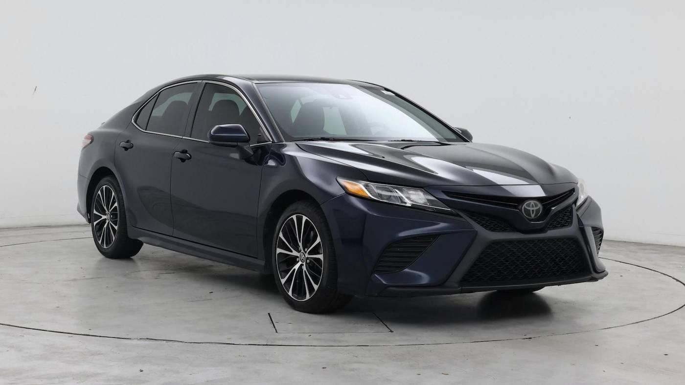 2020 Toyota Camry SE in Birmingham AL For Sale - Image 1