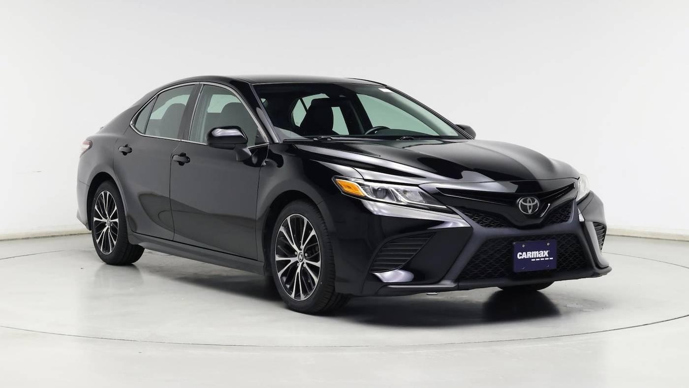 2020 Toyota Camry SE in Birmingham AL For Sale - Image 1