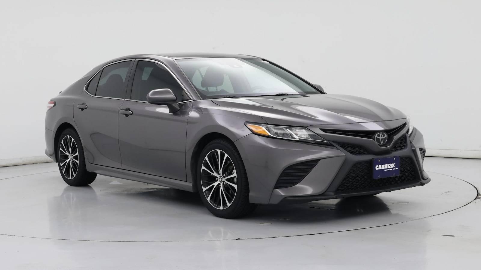2020 Toyota Camry SE in Birmingham AL For Sale - Image 1