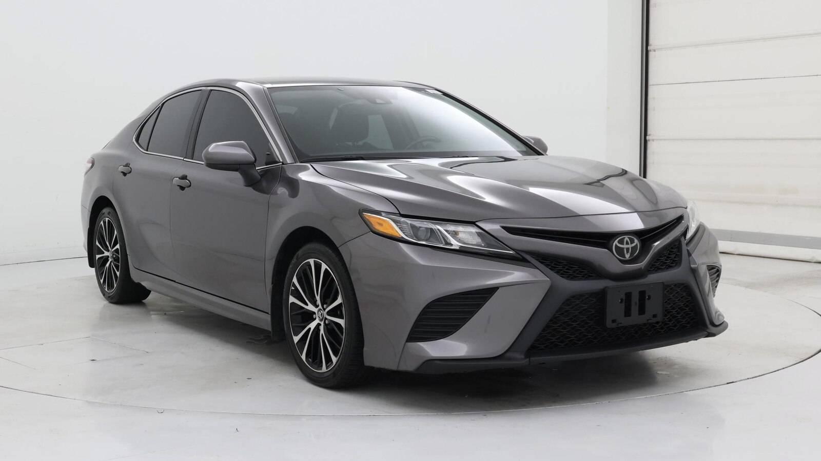 2020 Toyota Camry SE in Birmingham AL For Sale - Image 1
