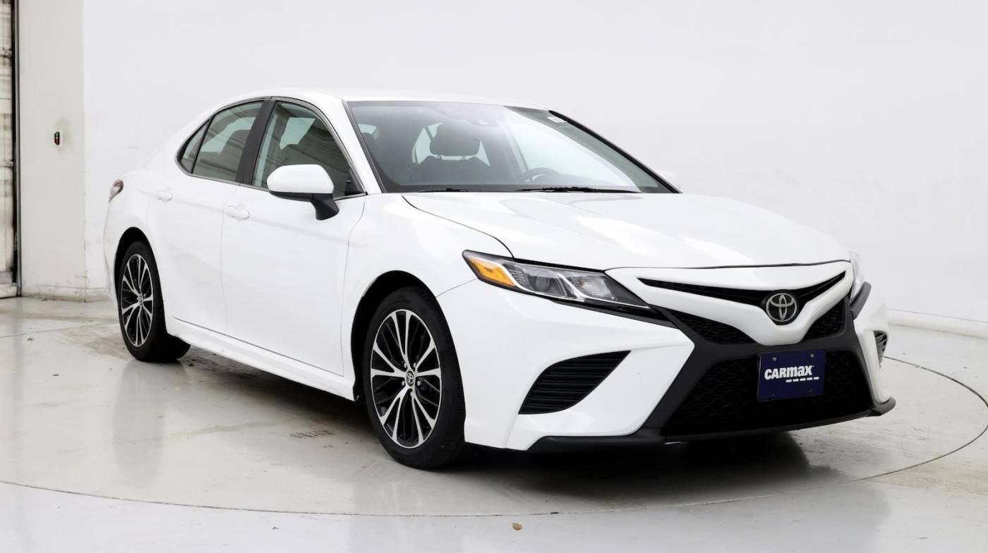 2020 Toyota Camry SE in Inglewood CA For Sale - Image 1