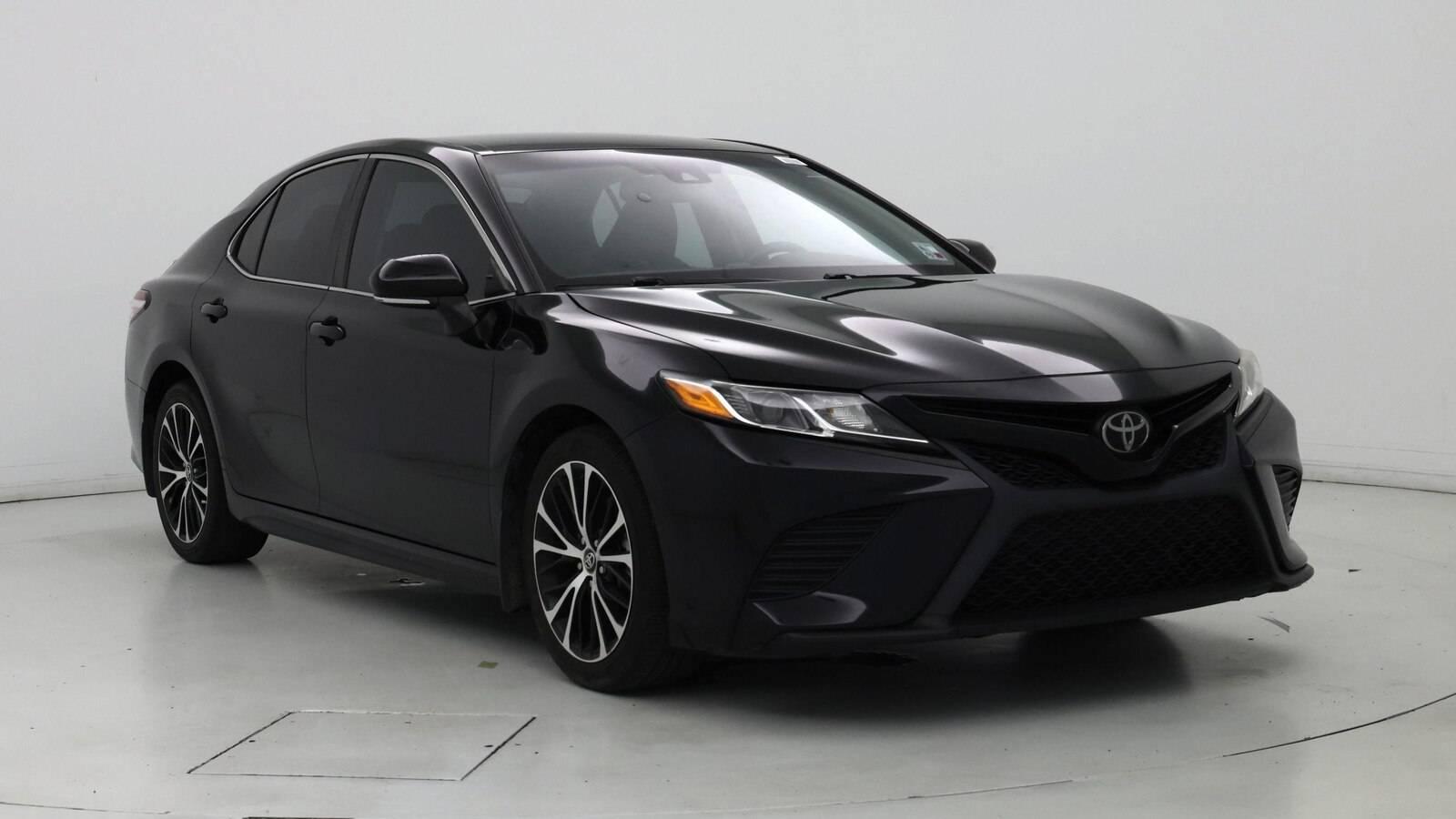 2020 Toyota Camry SE in Birmingham AL For Sale - Image 1