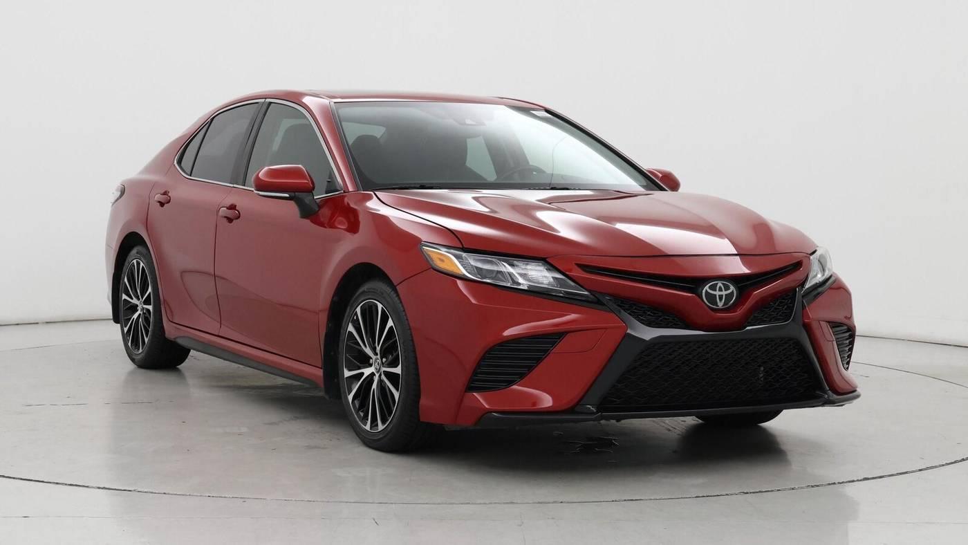 2020 Toyota Camry SE in Birmingham AL For Sale - Image 1
