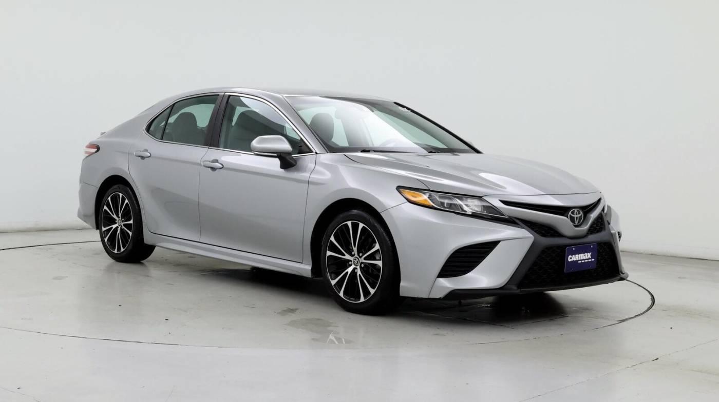2020 Toyota Camry SE in Inglewood CA For Sale - Image 1