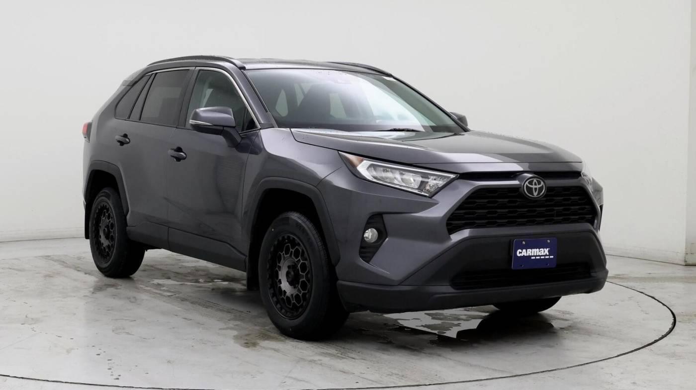 2020 Toyota RAV4 XLE in Inglewood CA For Sale - Image 1