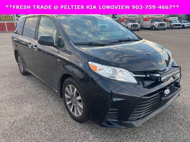 2020 Toyota Sienna LE in Longview TX For Sale - Image 1