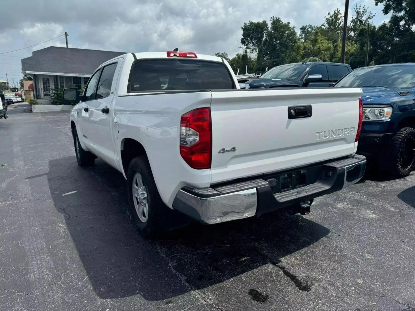 Listing image 4