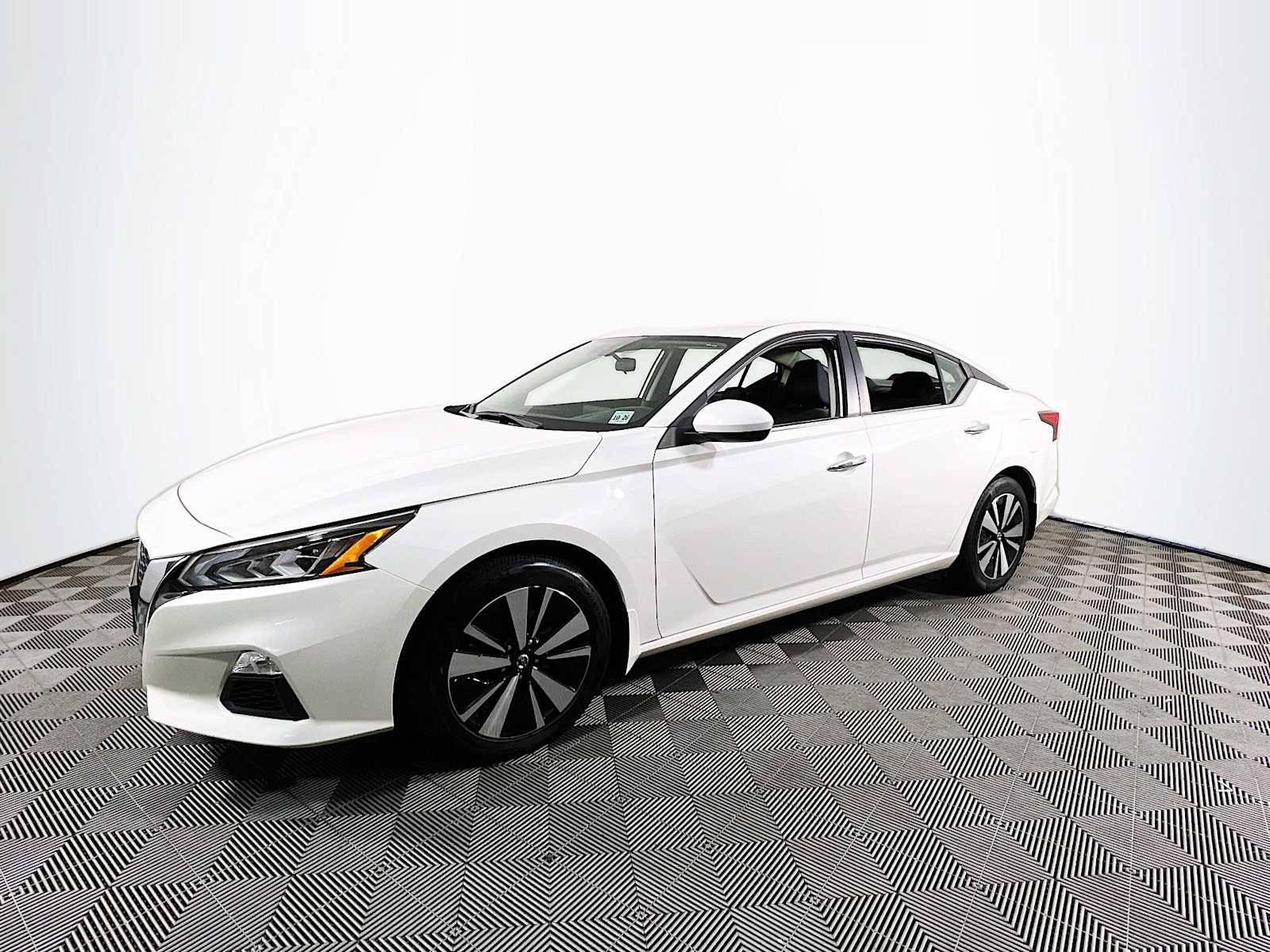 2021 Nissan Altima SV in Keyport NJ For Sale - Image 1