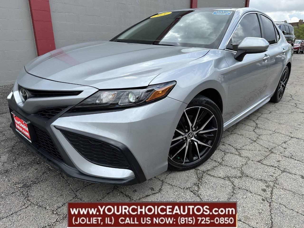 2021 Toyota Camry SE in Joliet IL For Sale - Image 1