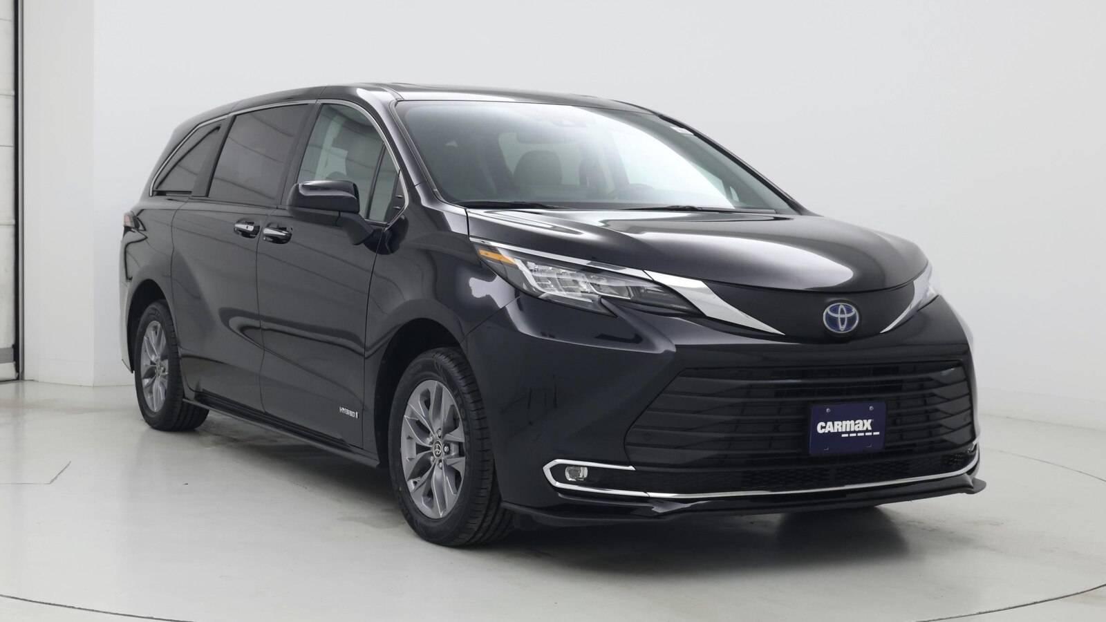 2021 Toyota Sienna XLE in Birmingham AL For Sale - Image 1
