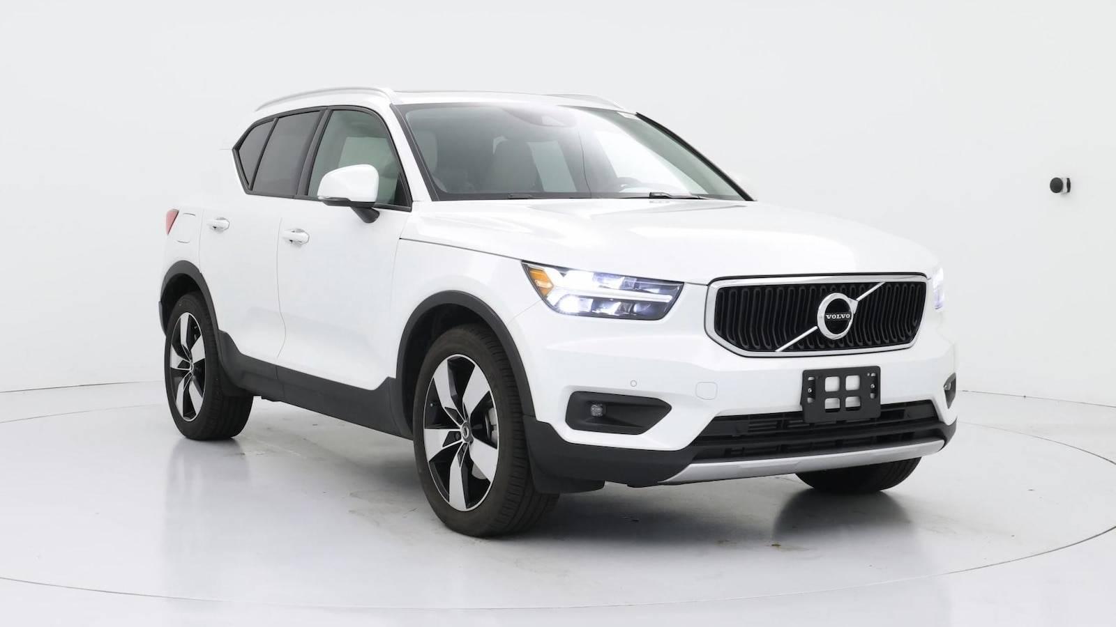 2021 Volvo XC40 Momentum in Birmingham AL For Sale - Image 1