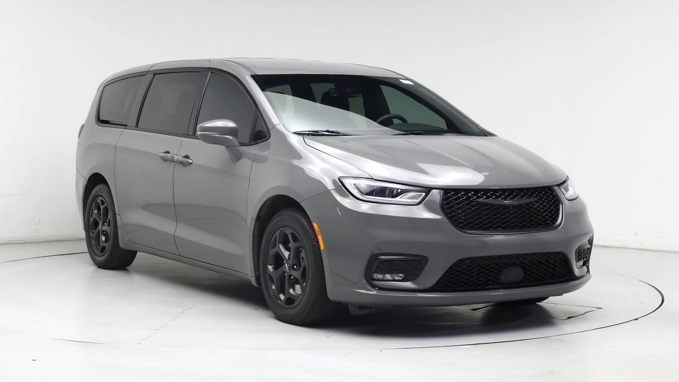2022 Chrysler Pacifica Hybrid Touring L in Birmingham AL For Sale - Image 1