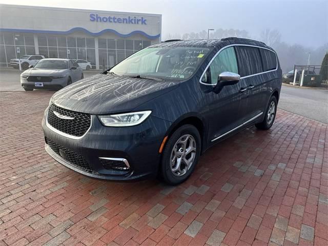 2022 Chrysler Pacifica Limited in Huntsville AL For Sale - Image 1