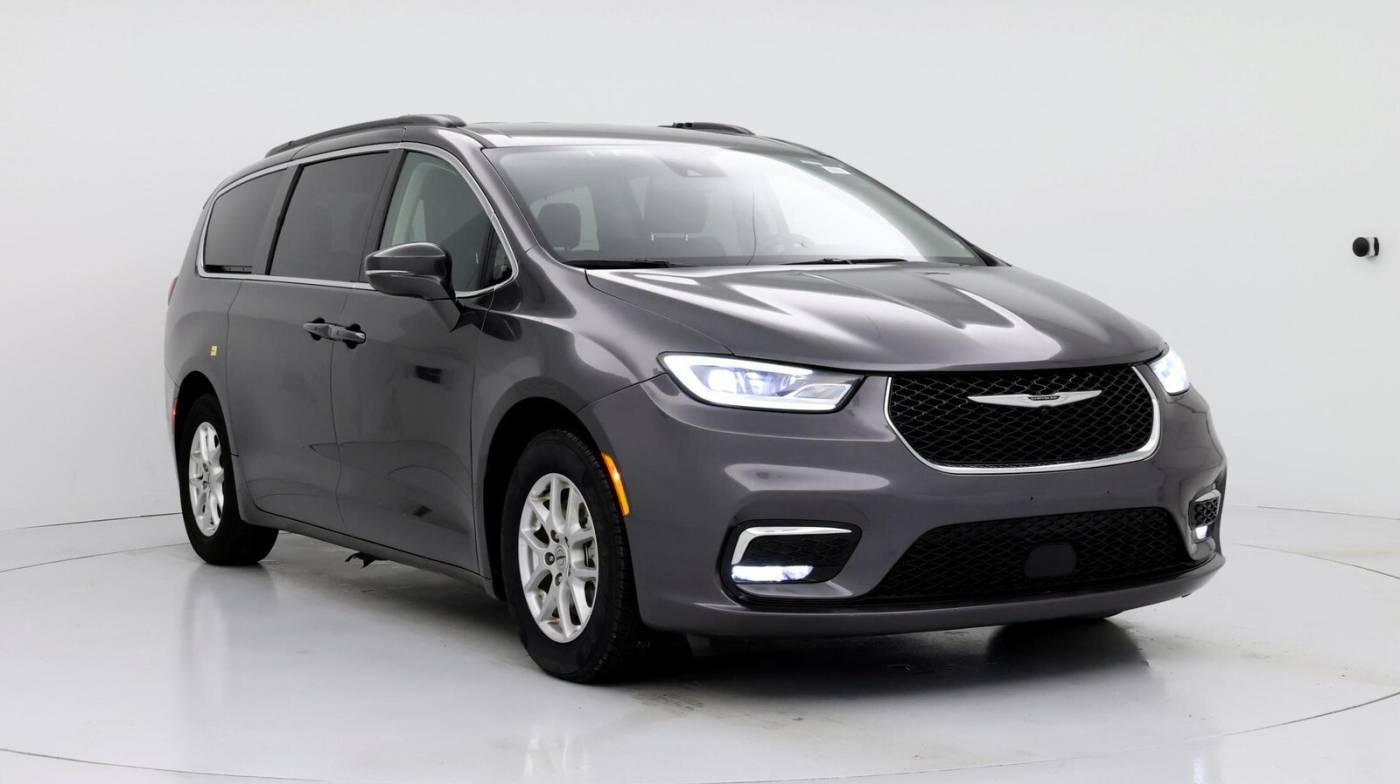 2022 Chrysler Pacifica Touring L in Inglewood CA For Sale - Image 1