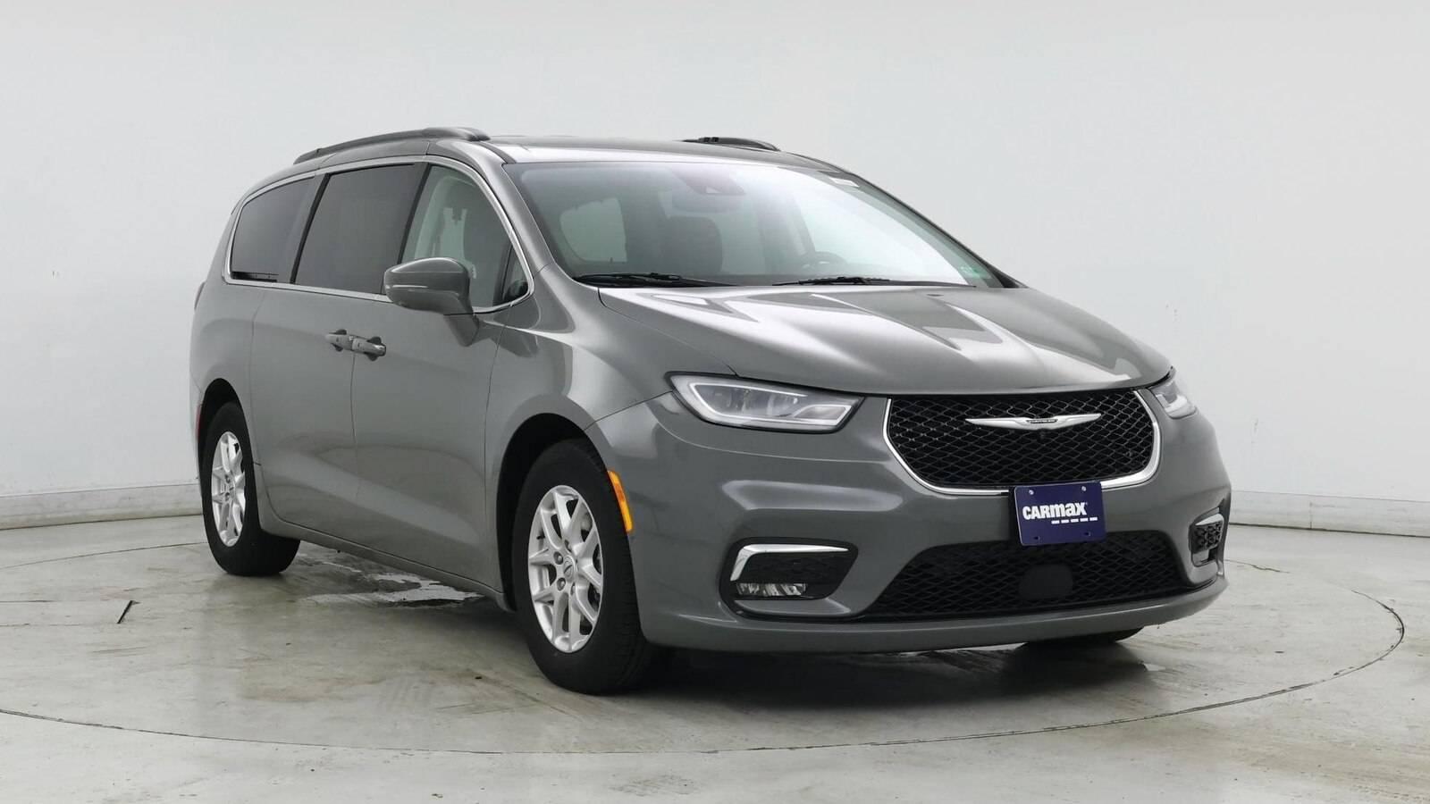 2022 Chrysler Pacifica Touring L in Birmingham AL For Sale - Image 1