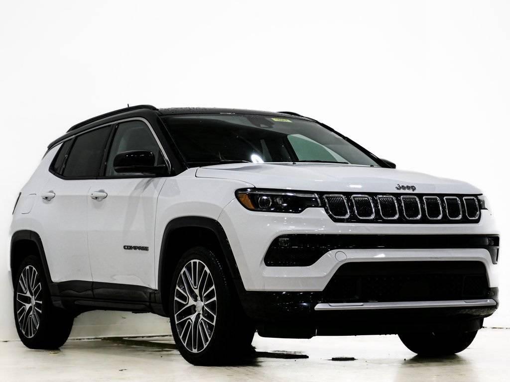2022 Jeep Compass Limited in Lansing IL For Sale - Image 1