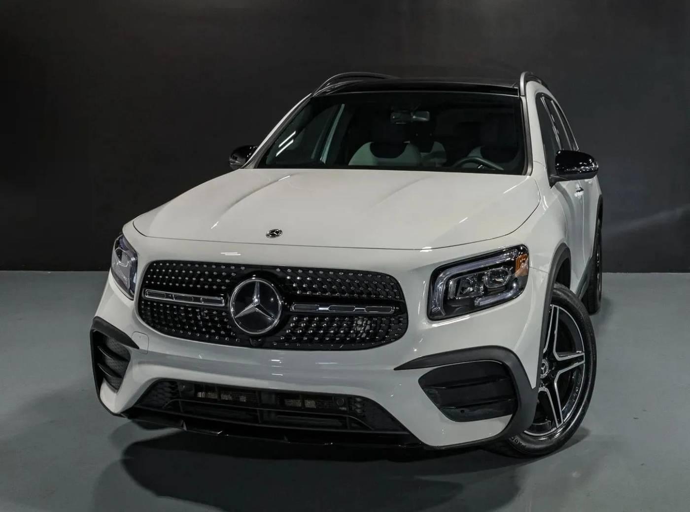 2022 Mercedes-Benz GLB GLB 250 in Shelton CT For Sale - Image 1