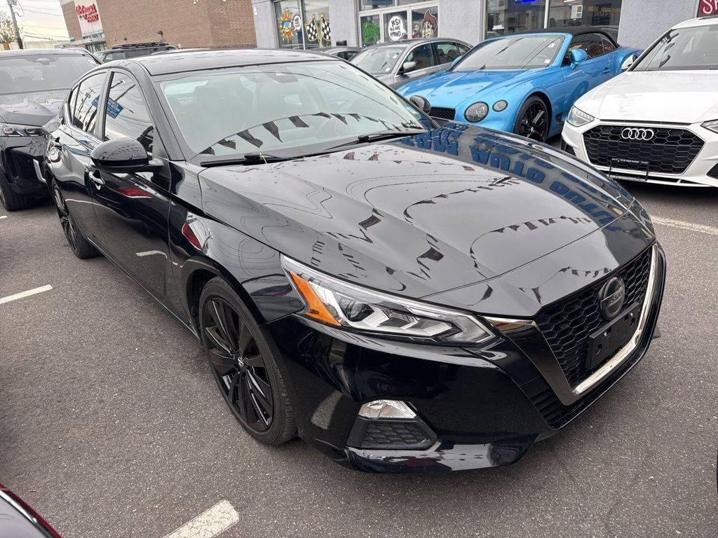 2022 Nissan Altima SR in Valley Stream NY For Sale - Image 1