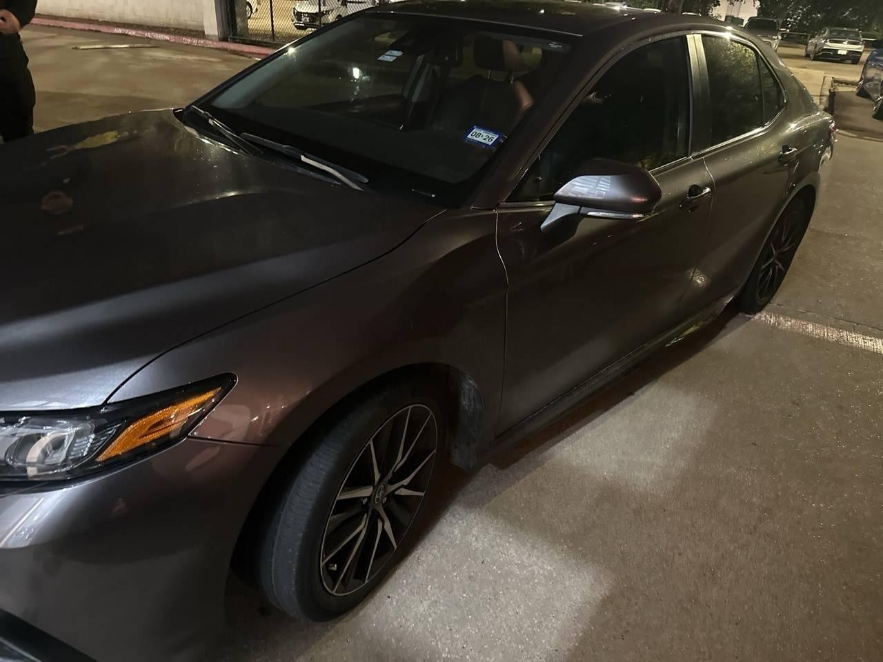 2022 Toyota Camry SE in Grapevine TX For Sale - Image 1