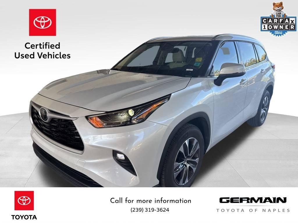 2022 Toyota Highlander XLE in Naples FL For Sale - Image 1