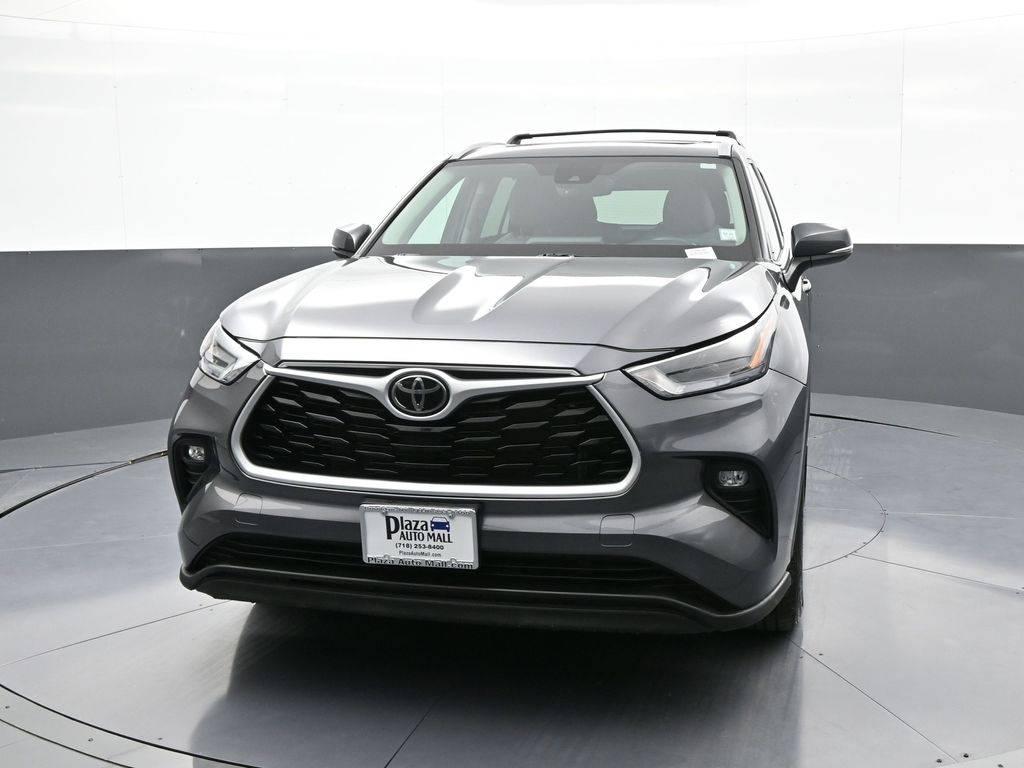 2022 Toyota Highlander XLE in Brooklyn NY For Sale - Image 1