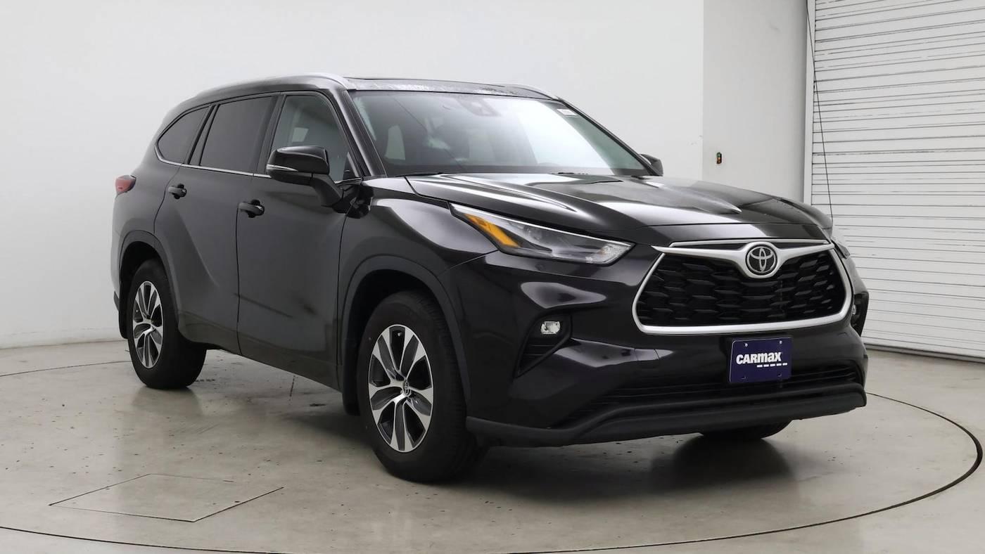 2022 Toyota Highlander XLE in Birmingham AL For Sale - Image 1