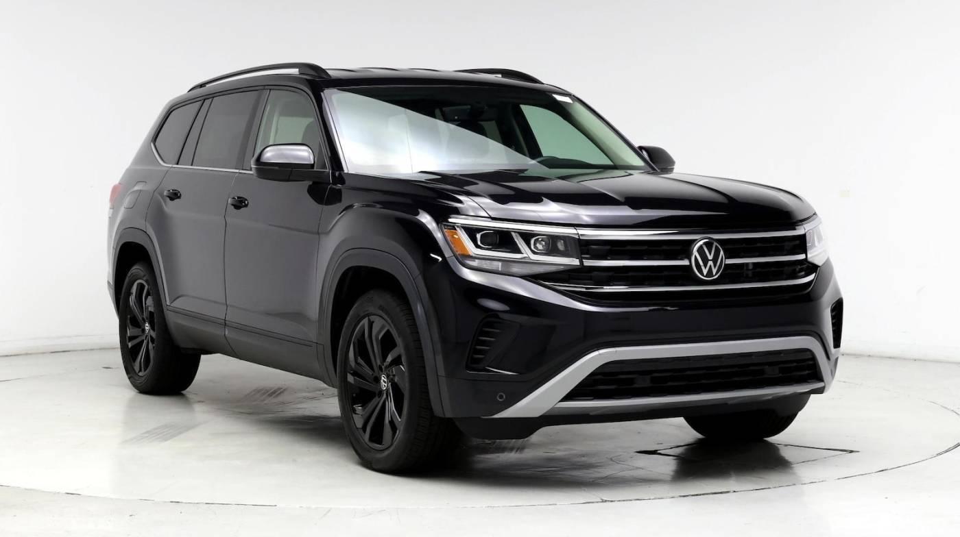 2022 Volkswagen Atlas SE with Technology in Inglewood CA For Sale - Image 1