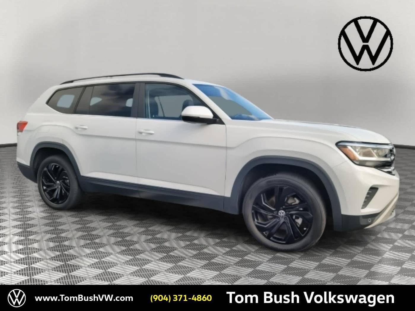 2022 Volkswagen Atlas SE with Technology in Jacksonville FL For Sale - Image 1