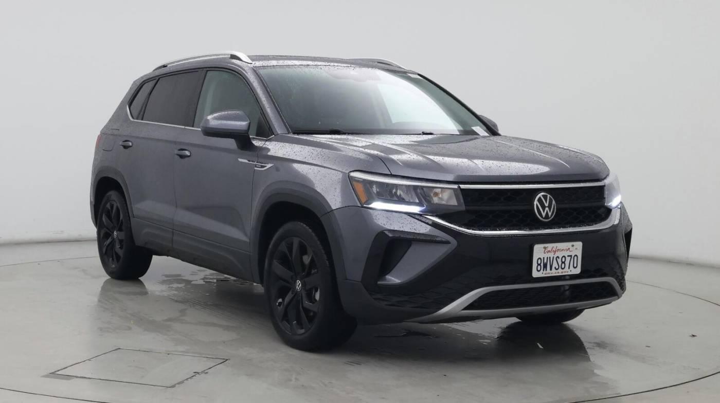 2022 Volkswagen Taos SE in Inglewood CA For Sale - Image 1