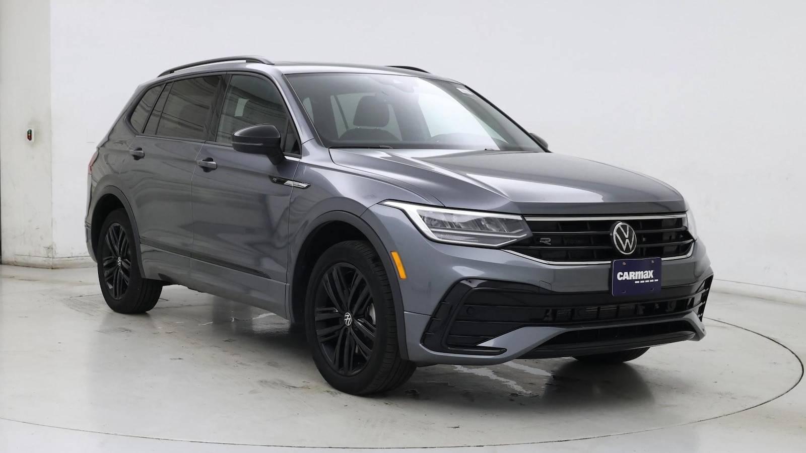 2022 Volkswagen Tiguan SE R-Line Black in Birmingham AL For Sale - Image 1