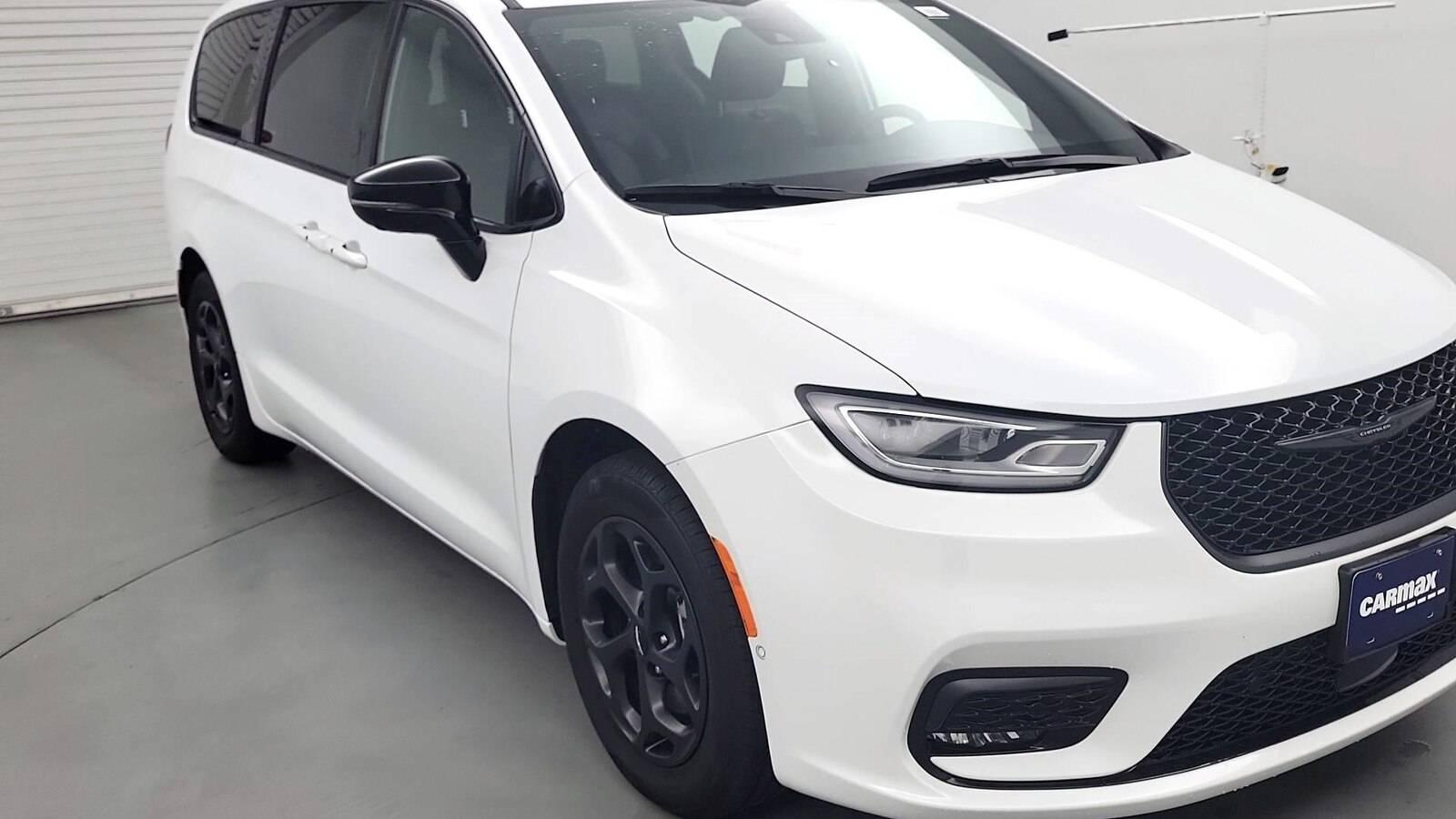2023 Chrysler Pacifica Hybrid Limited in Birmingham AL For Sale - Image 1