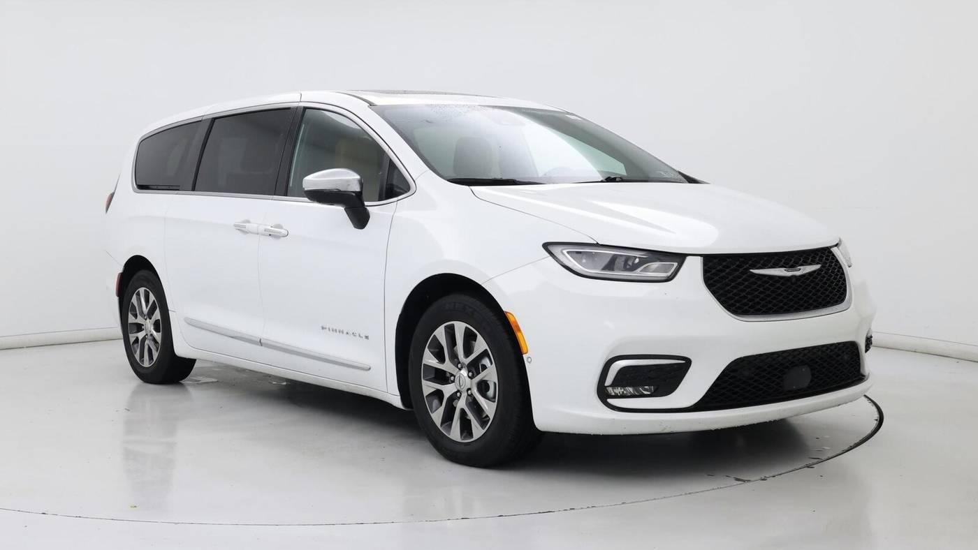 2023 Chrysler Pacifica Hybrid Pinnacle in Birmingham AL For Sale - Image 1