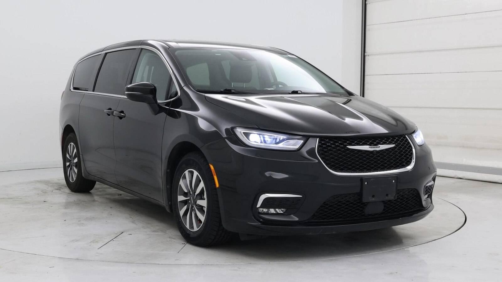 2023 Chrysler Pacifica Hybrid Touring L in Birmingham AL For Sale - Image 1