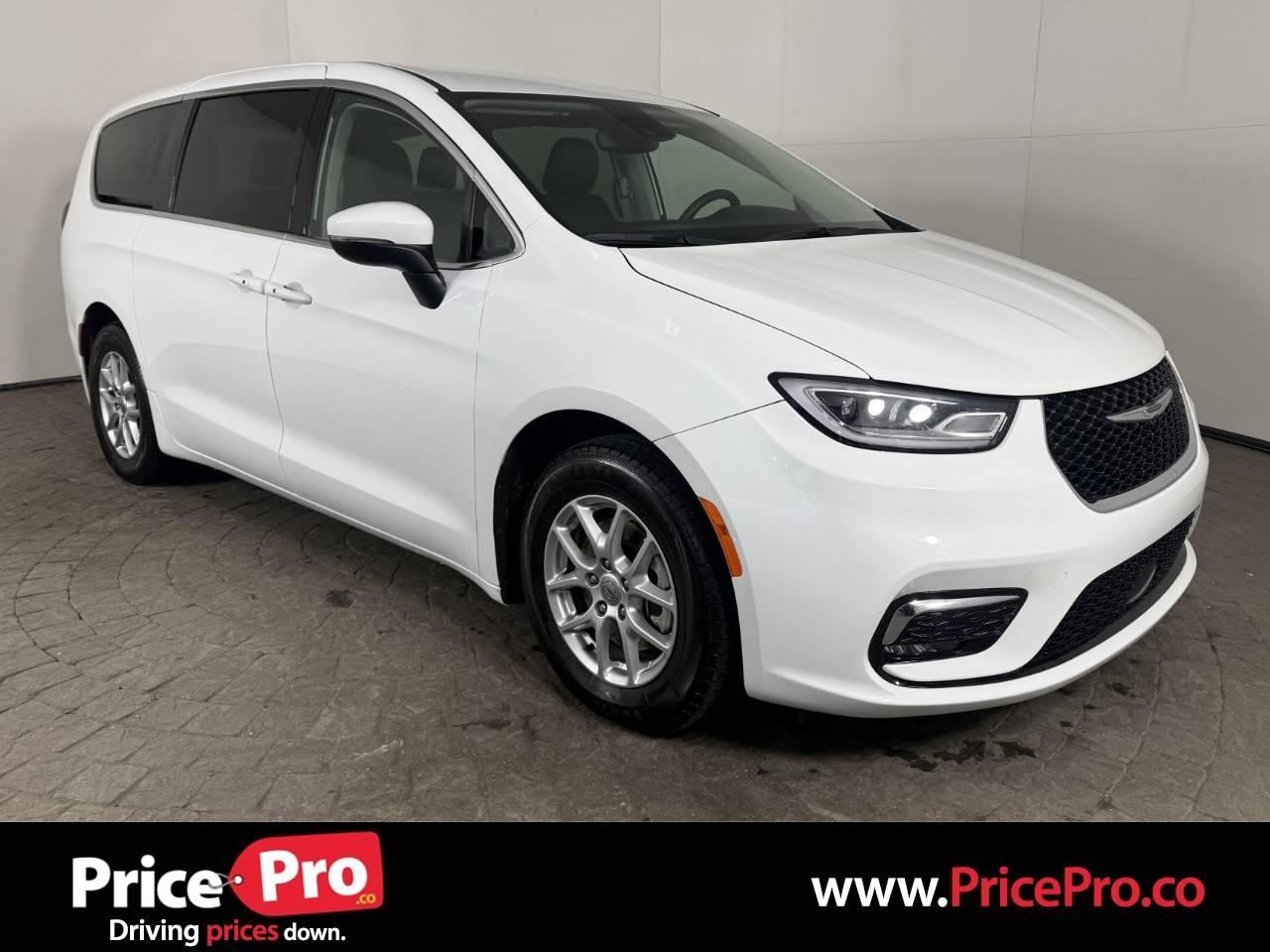 2023 Chrysler Pacifica Touring L in Maumee OH For Sale - Image 1