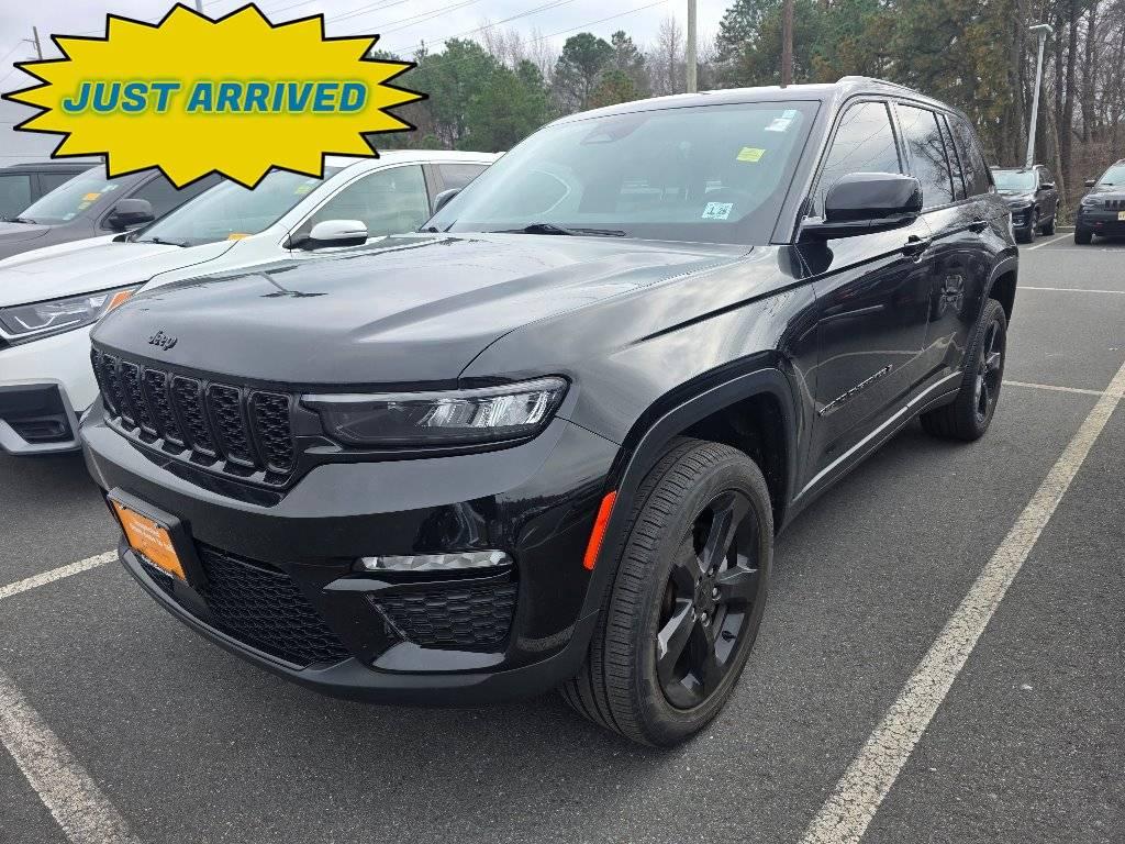 2023 Jeep Grand Cherokee Limited in Lakewood NJ For Sale - Image 1