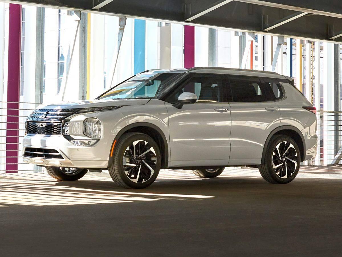 2023 Mitsubishi Outlander SE in St. Augustine FL For Sale - Image 1