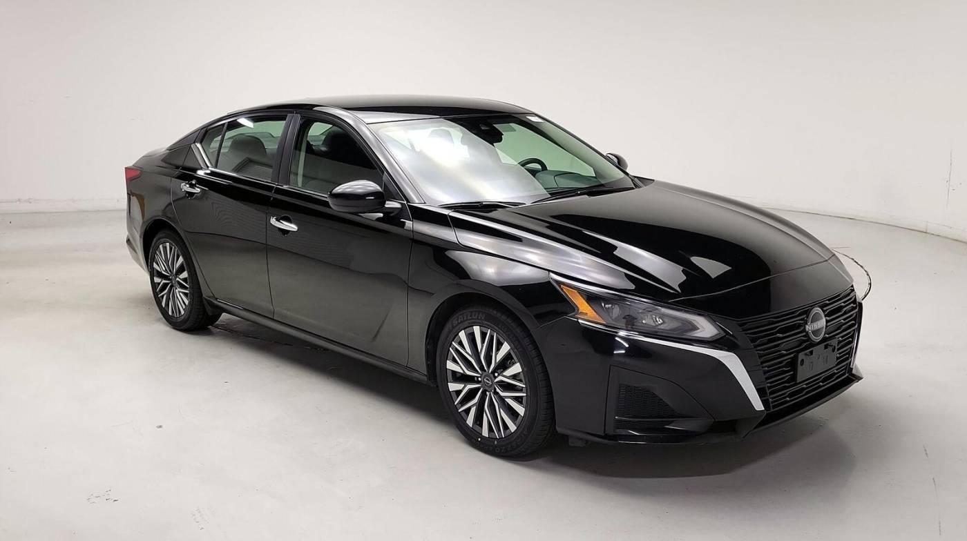 2023 Nissan Altima SV in Inglewood CA For Sale - Image 1