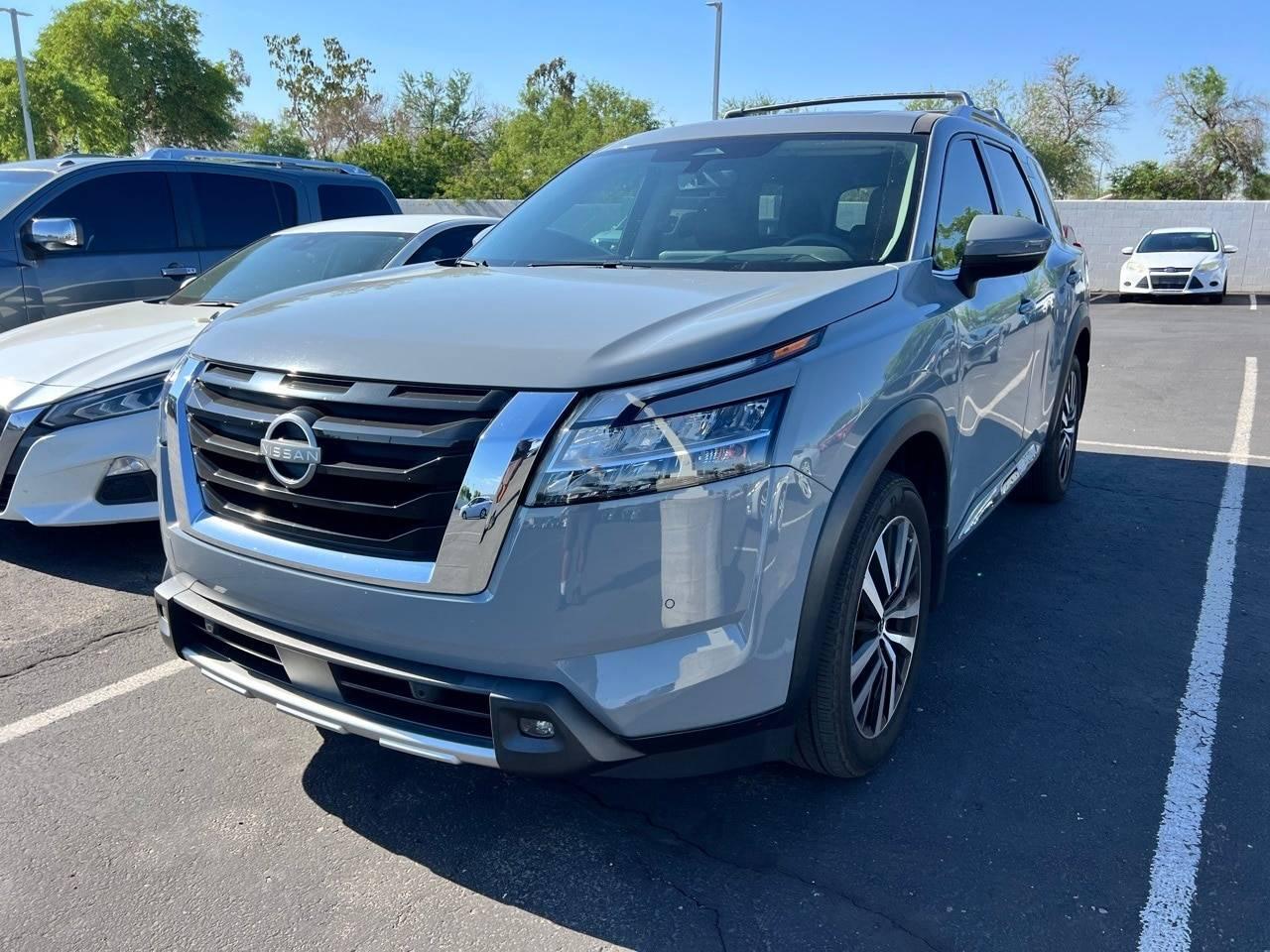 2023 Nissan Pathfinder Platinum in Peoria AZ For Sale - Image 1
